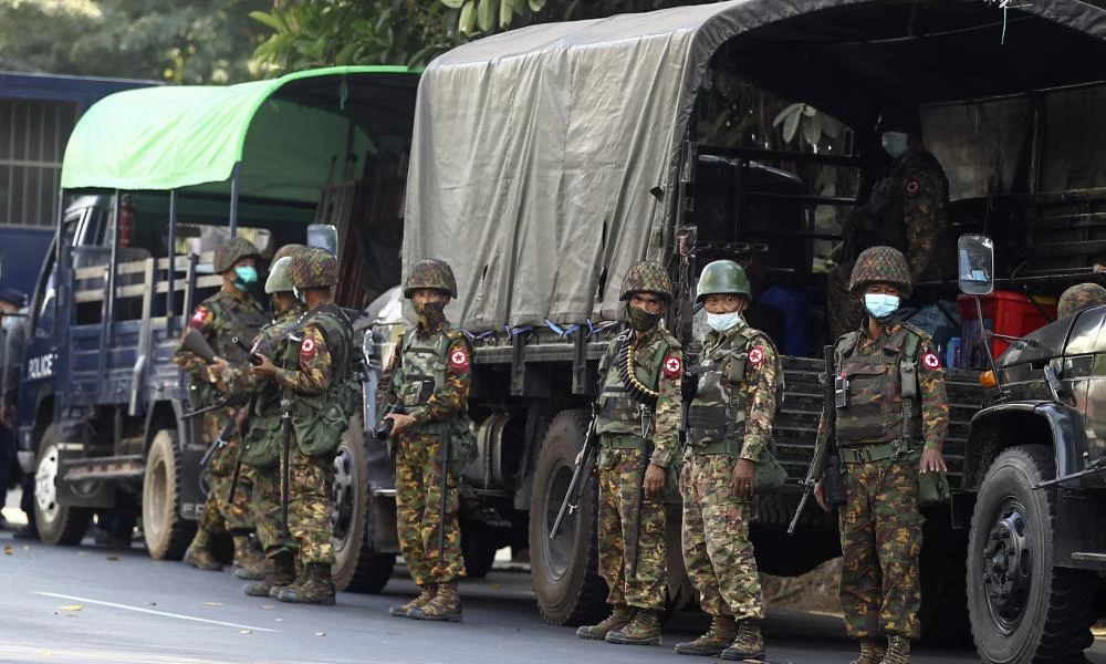 Μιανμάρ: Κλείνει όλους τους λογαριασμούς το Facebook που συνδέονται με τον στρατό